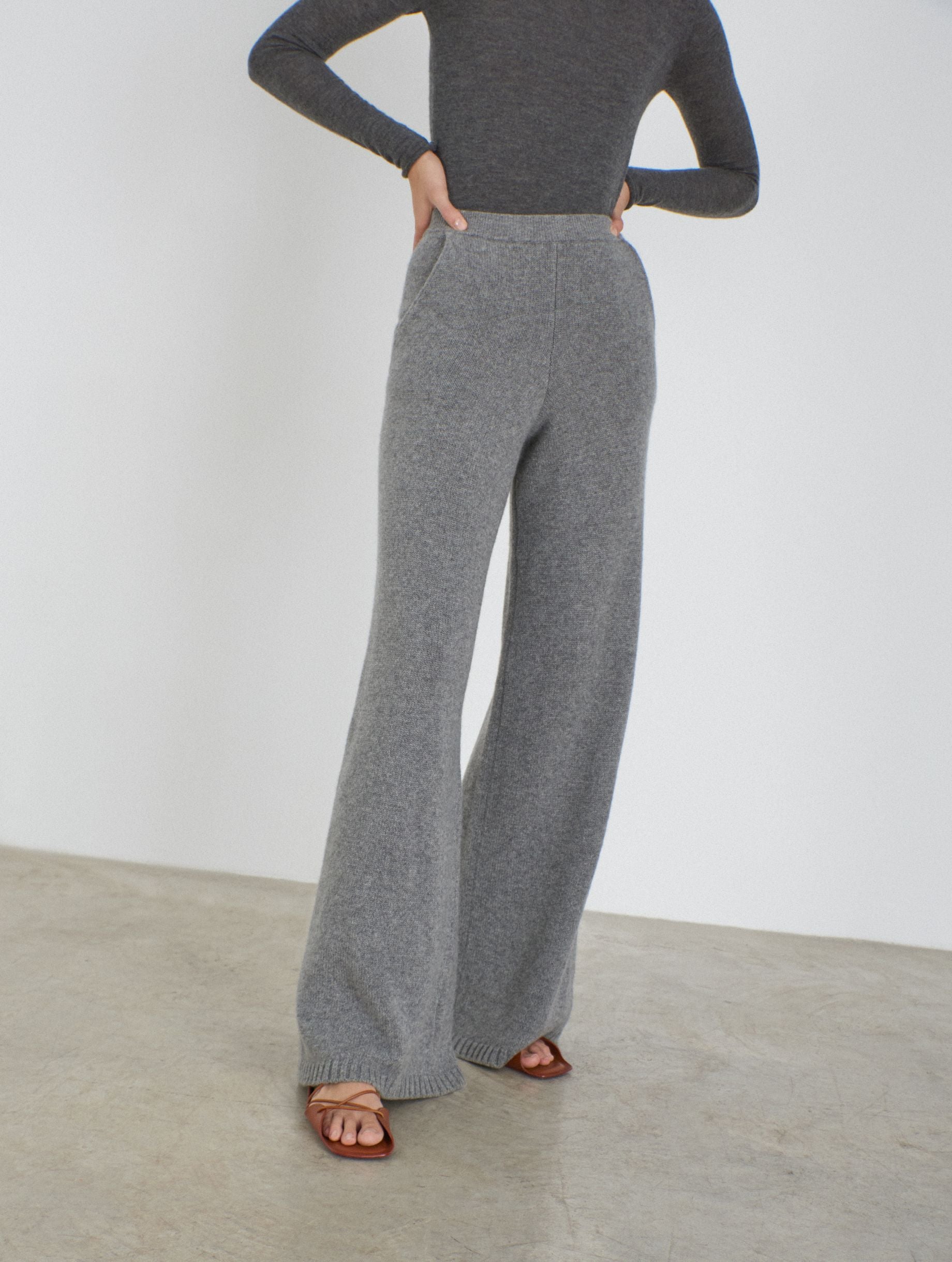 Cashmere knitted wide pants – staiy.
