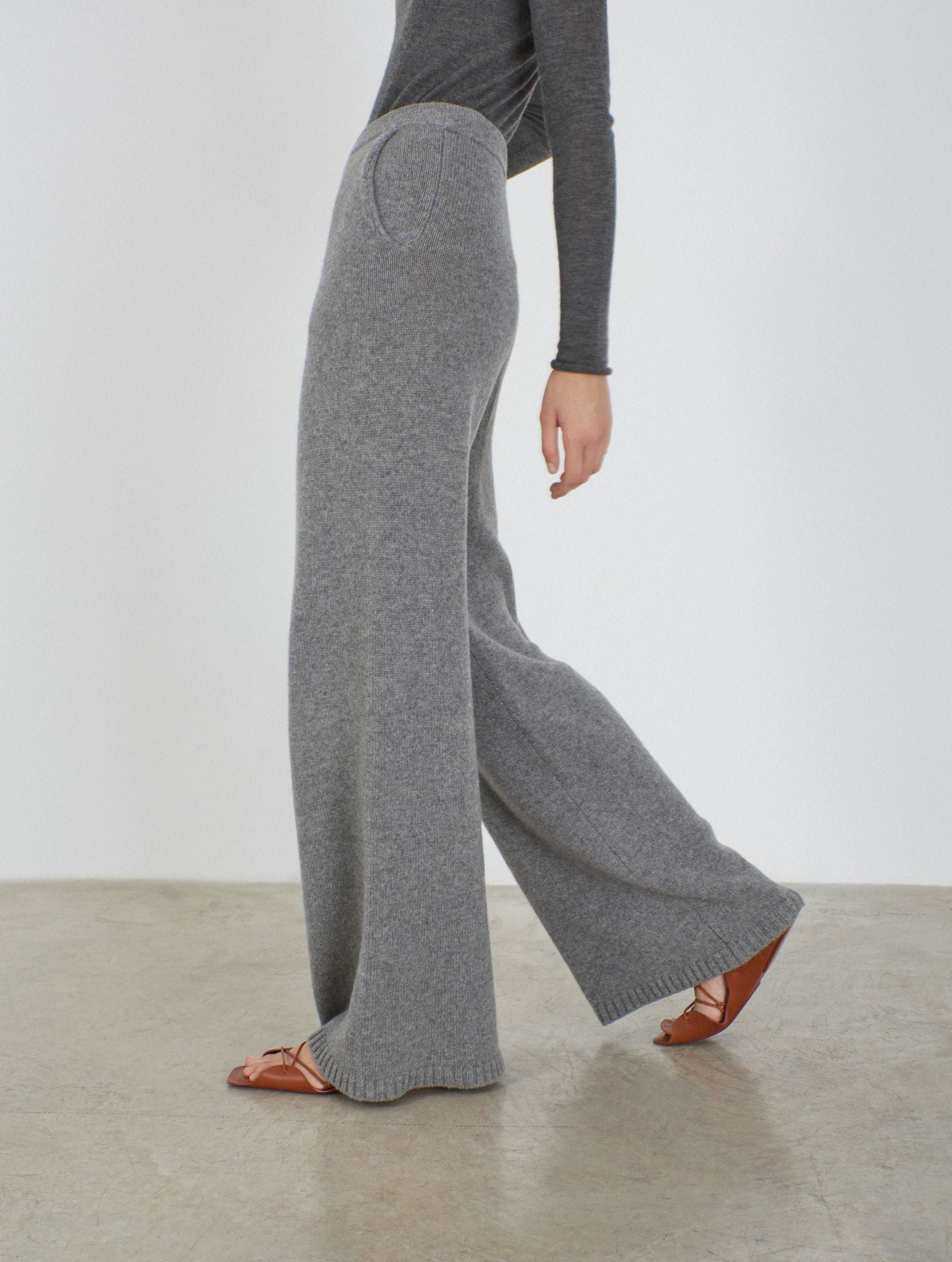 Cashmere knitted wide pants – staiy.
