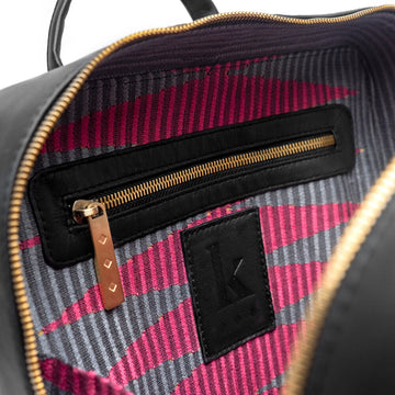 Amelia - The Hand-woven backpack in black