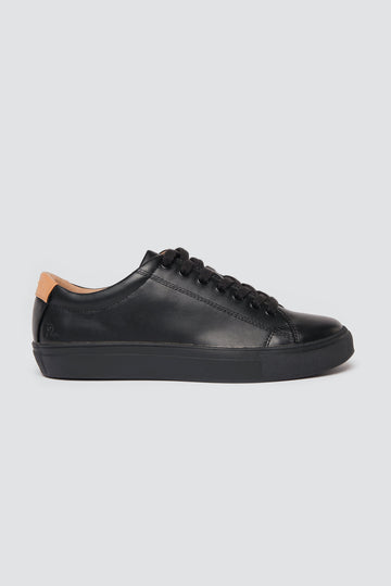R-KIND Trainer Mercury Black