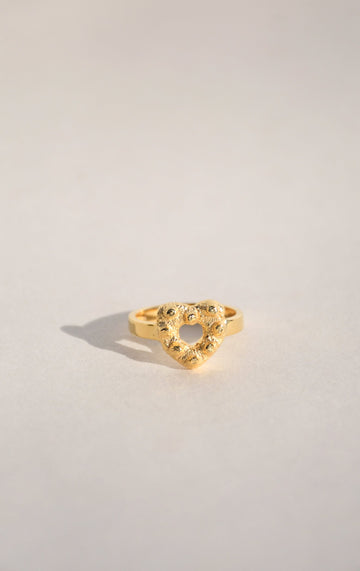 STUDDED HEART RING