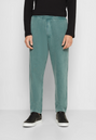 08 / Tracksuit trousers