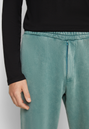 08 / Tracksuit trousers