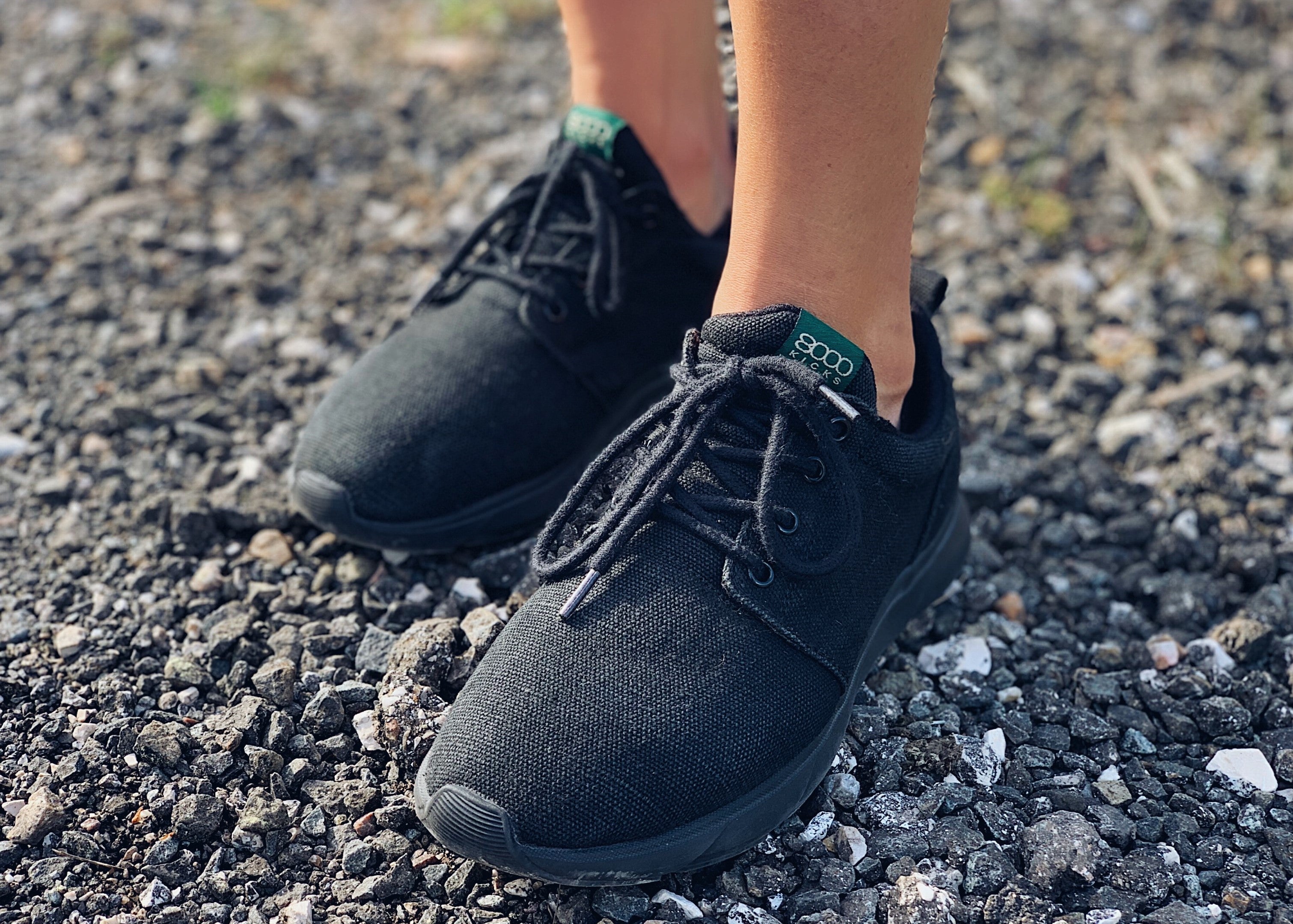 8000Kicks Are The World's First Waterproof Hemp Shoes