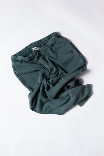 08 / Tracksuit trousers