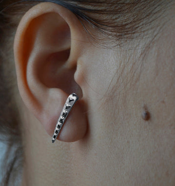 Bunaken spike singular earring | Sterling Silver - White Rhodium